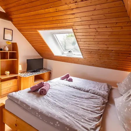 Akkens, Venkovský dům